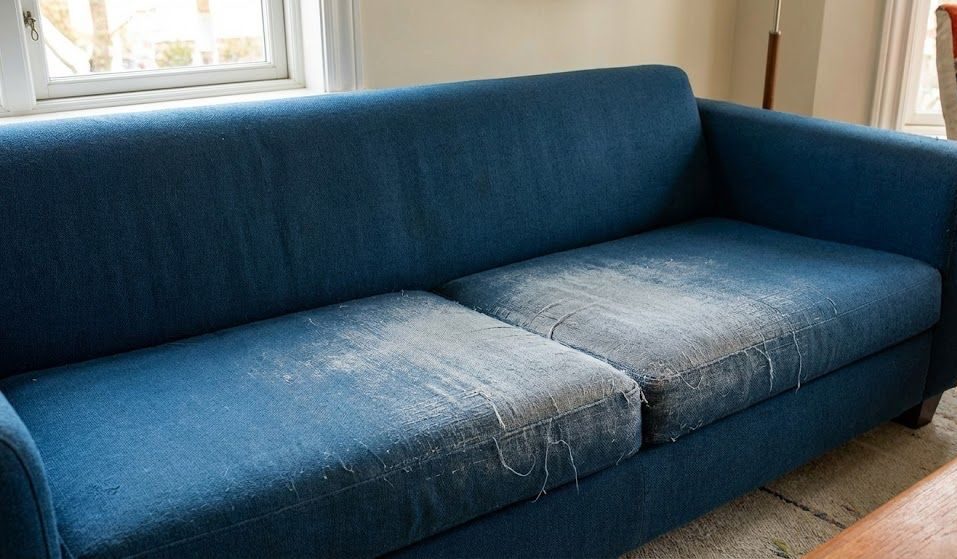 canapé décoloré nettoyage
